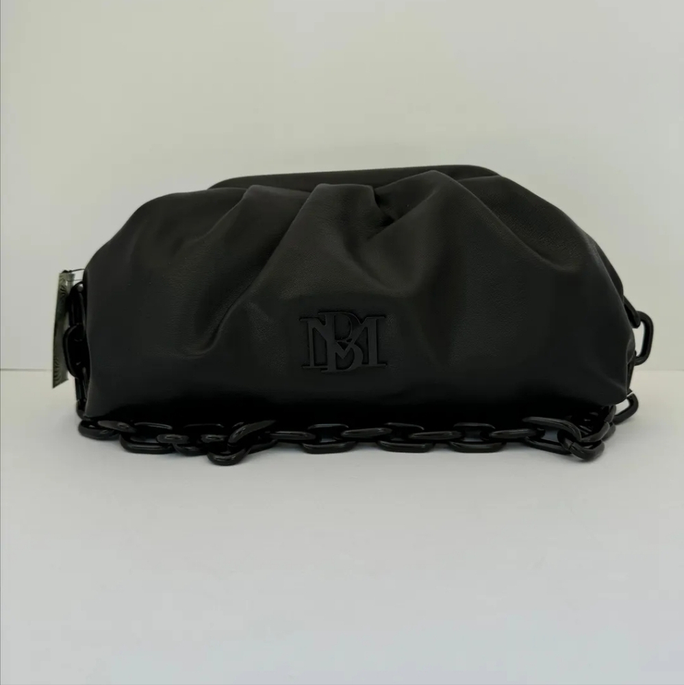 Badgley Mischka Clutch NWT$129